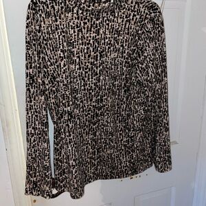 Susan Graver Black and Tan Patterned Blouse